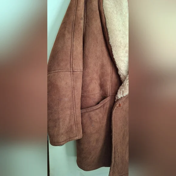 Hide society canada genuine sheepskin coat  sz 10 has stains Chocolate Brown - Picture 12 of 13